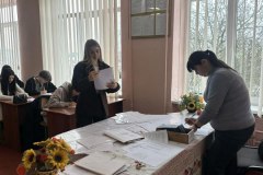 photo_5190811553584843925_y