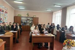 photo_5190811553584843926_y